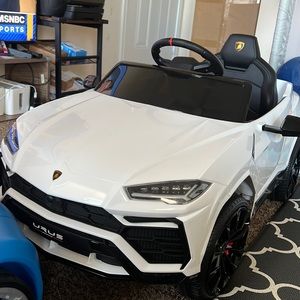 URUS Lamborghini kids car